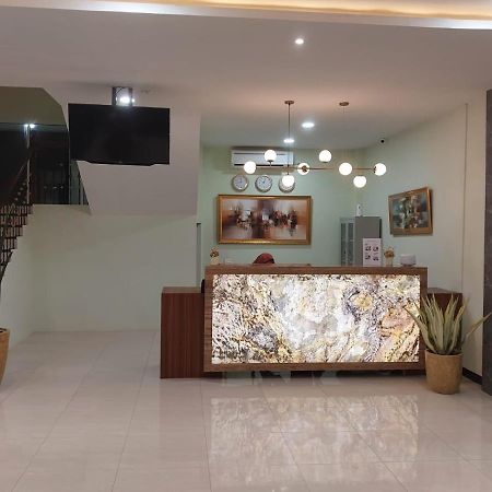 T Hotel Kualanamu Lubukpakam Экстерьер фото