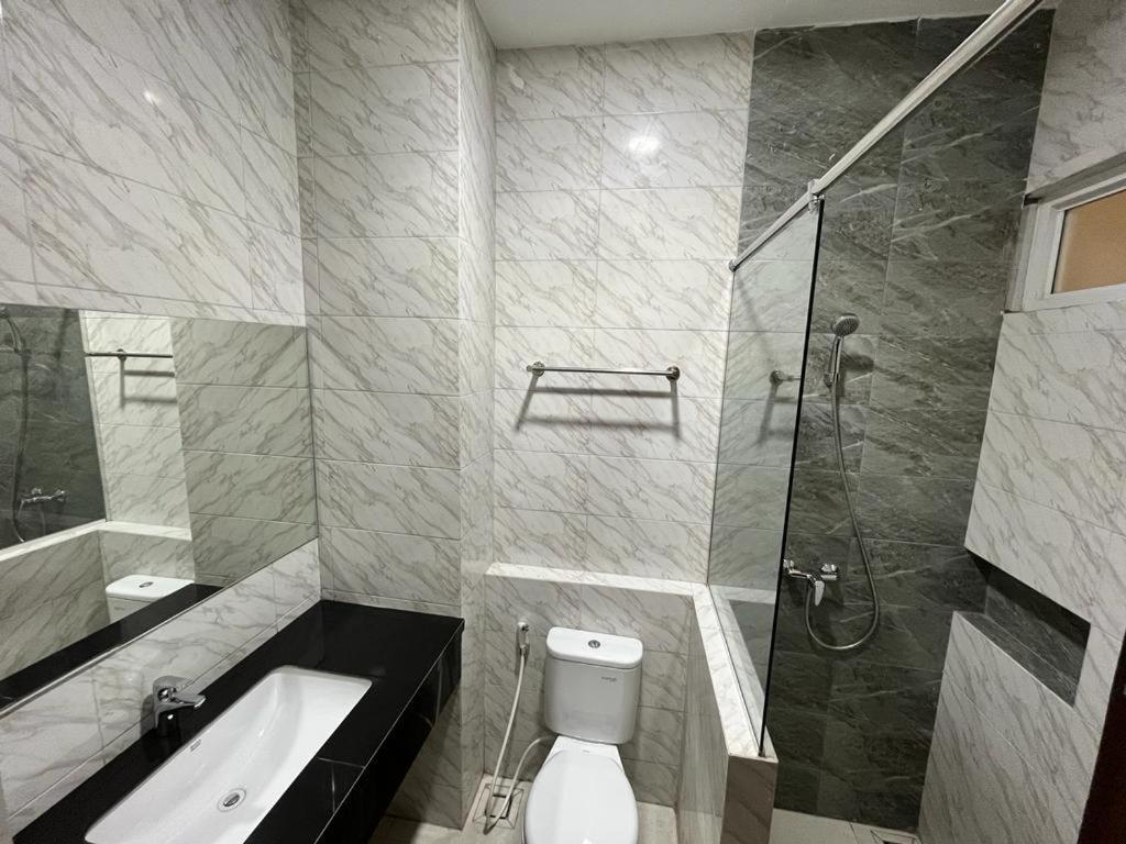 T Hotel Kualanamu Lubukpakam Экстерьер фото